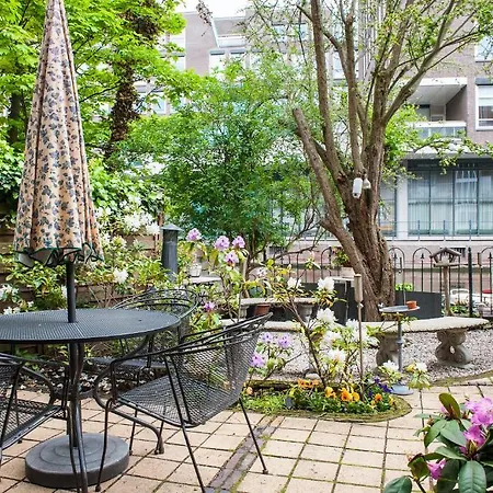 Canal House De Schans Homestay